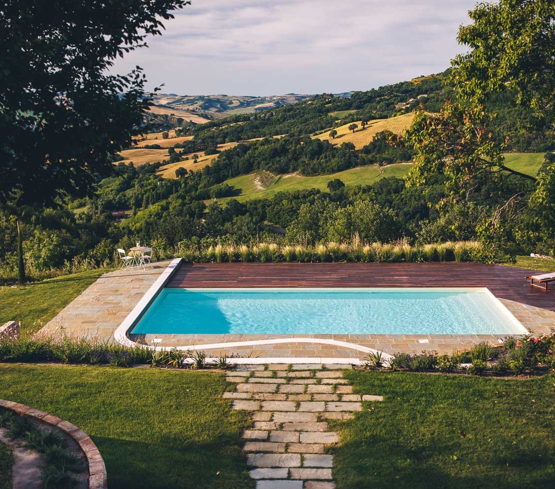 Piscina in casolare di campagna